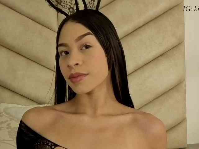 kimhilton-