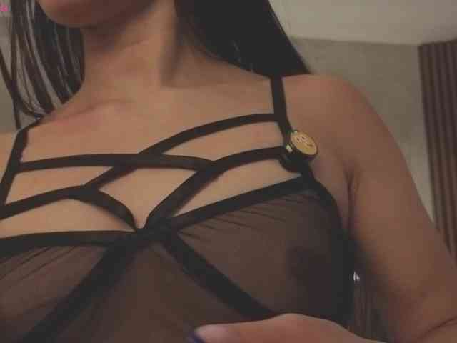 kimhilton-