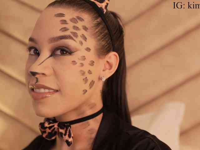 kimhilton-