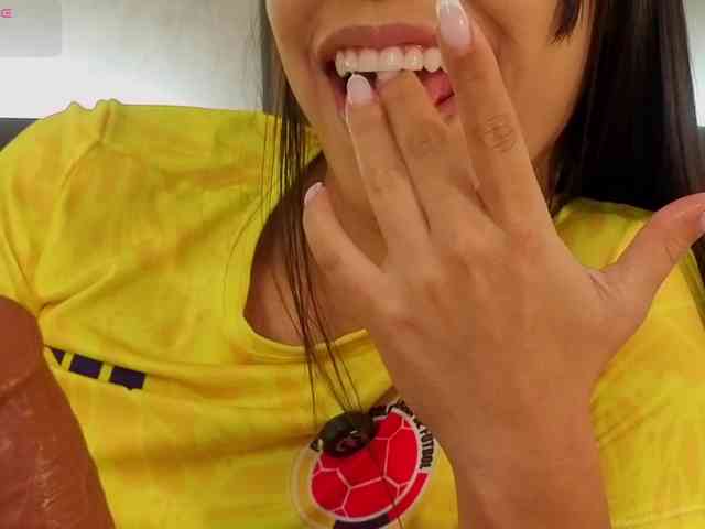kimhilton- webcam
