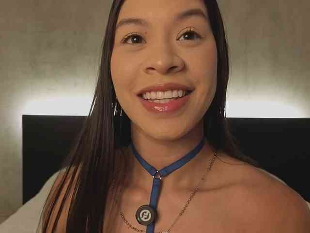 kimhilton- webcam