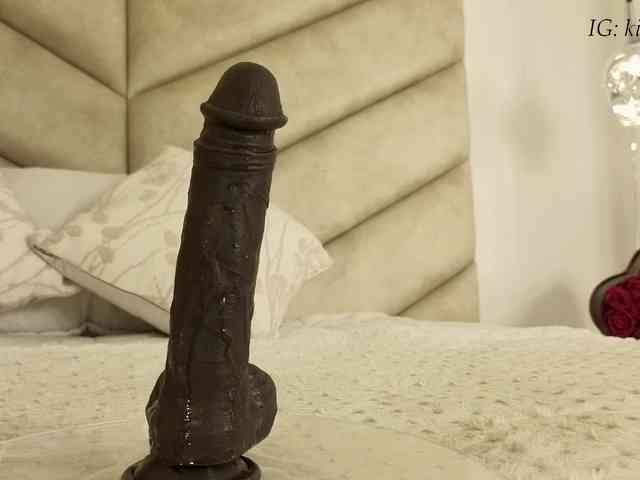 kimhilton- webcam