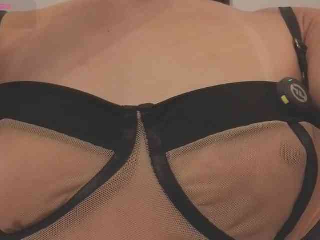 kimhilton-