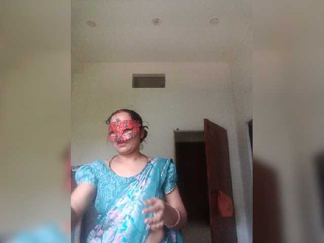 VISHU1-1 live cam on BongaCams