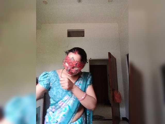 VISHU1-1 live cam on BongaCams