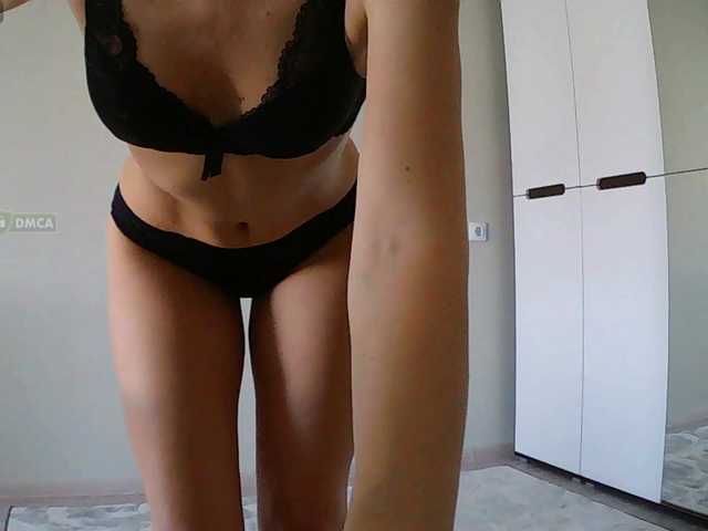 Mari27121's BongaCams show and profile