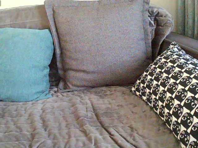 Mari27121's BongaCams show and profile