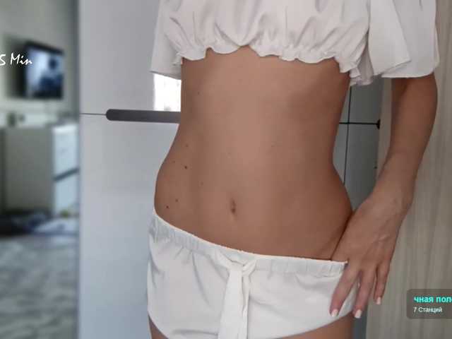 Mari27121 live cam on BongaCams