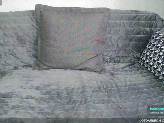 Mari27121 live cam on BongaCams