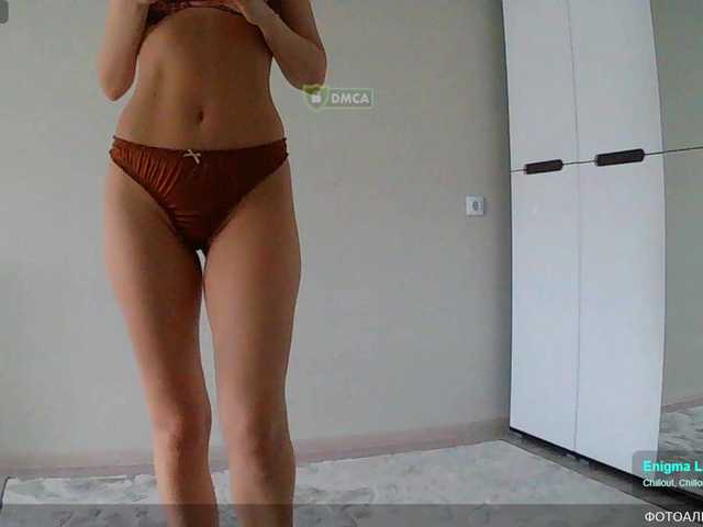 Mari27121 live cam on BongaCams