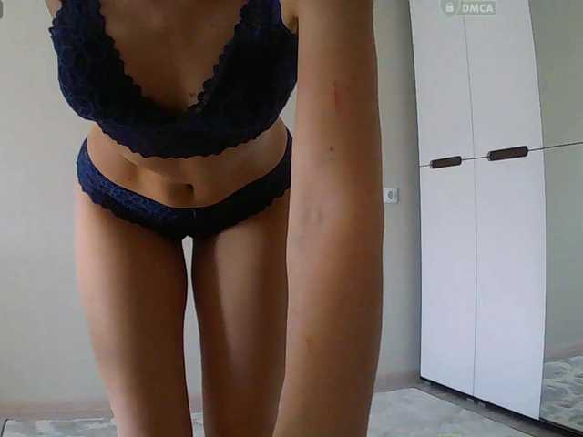 Mari27121's BongaCams show and profile