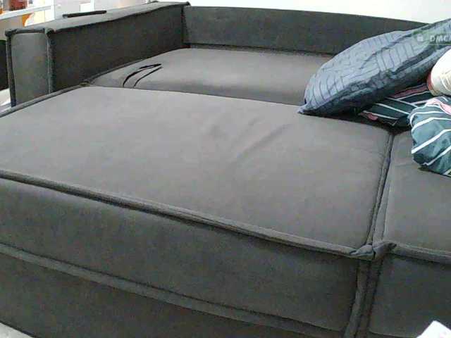 Mari27121's BongaCams show and profile