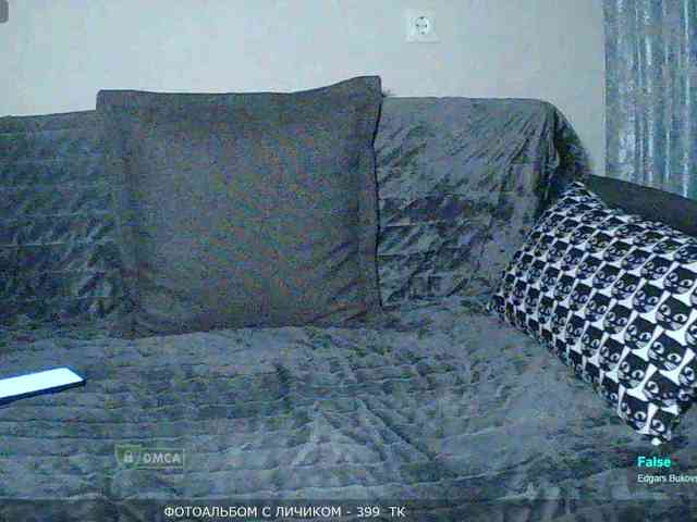 Mari27121 Live Webcam on BongaCams