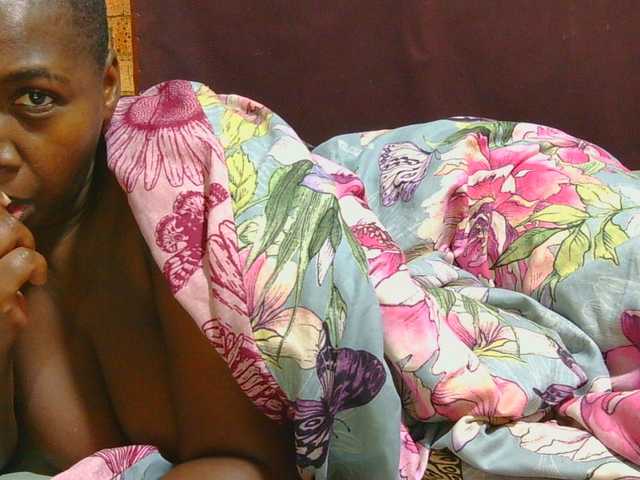 AngelBlackChoco live cam on UnifiedCams