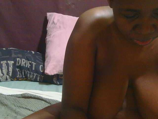 AngelBlackChoco live cam on BongaCams