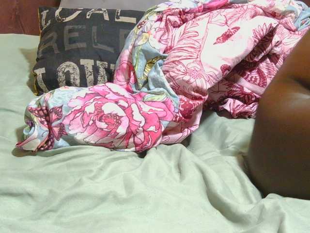 AngelBlackChoco live cam on BongaCams