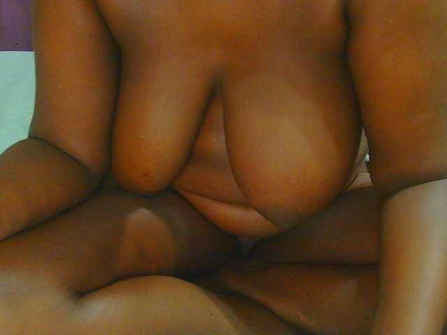 AngelBlackChoco live cam on BongaCams