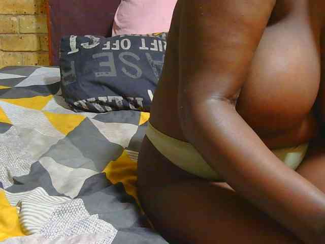 AngelBlackChoco webcam