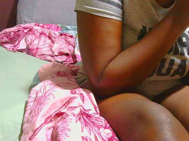 AngelBlackChoco webcam