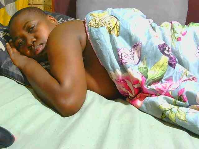 AngelBlackChoco webcam