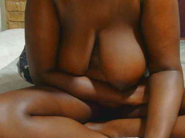 AngelBlackChoco webcam