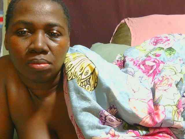 AngelBlackChoco webcam