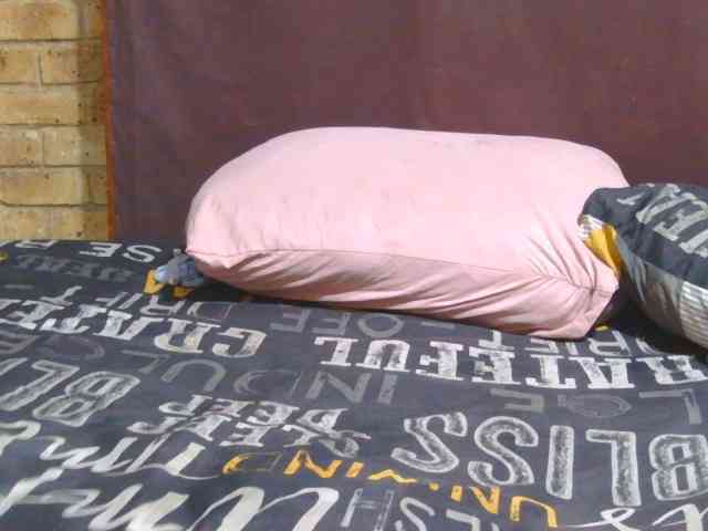 AngelBlackChoco webcam