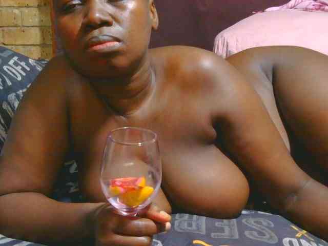 AngelBlackChoco webcam