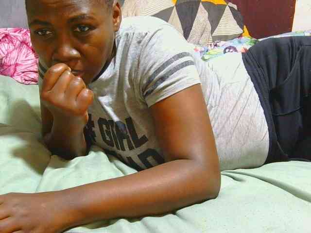 AngelBlackChoco webcam