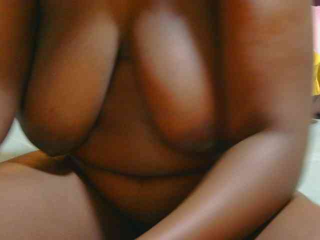 AngelBlackChoco webcam