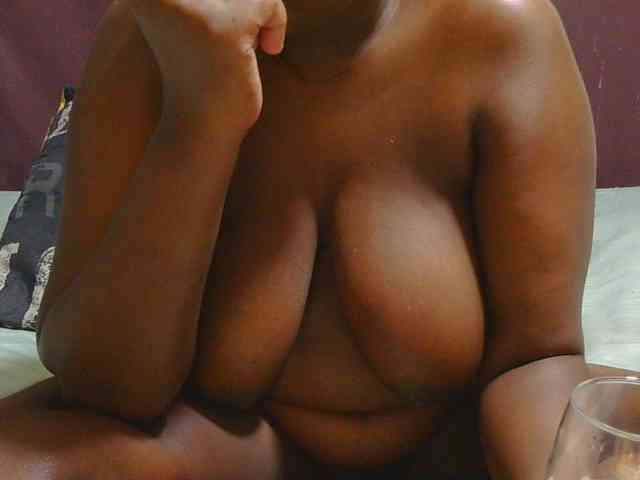 AngelBlackChoco webcam