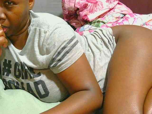 AngelBlackChoco webcam