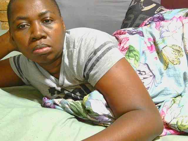 AngelBlackChoco webcam