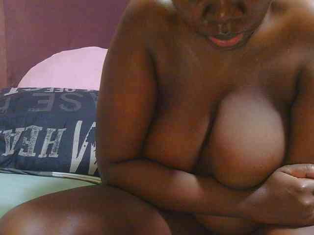 AngelBlackChoco webcam
