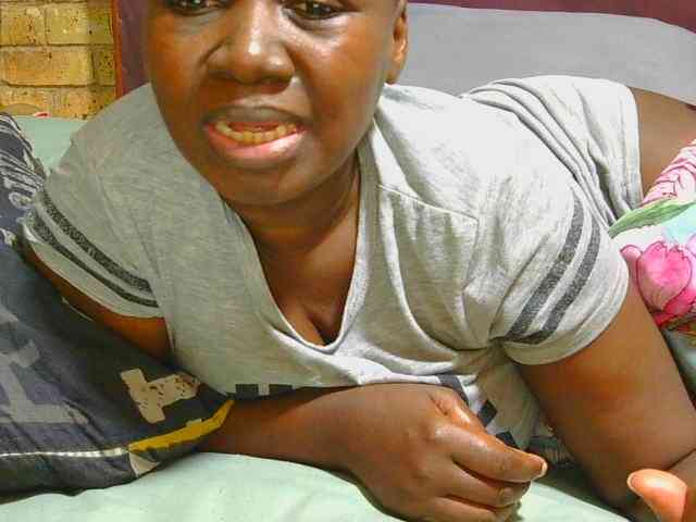 AngelBlackChoco webcam