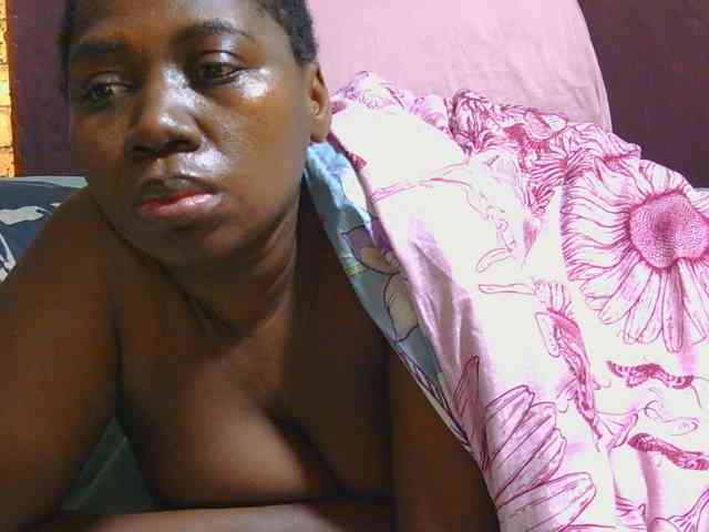 AngelBlackChoco webcam