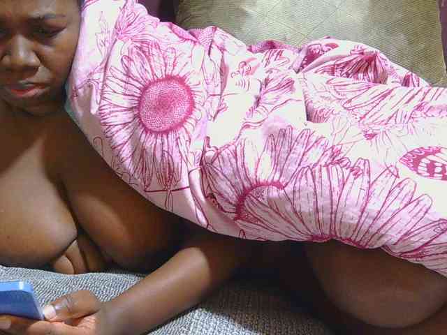 AngelBlackChoco webcam