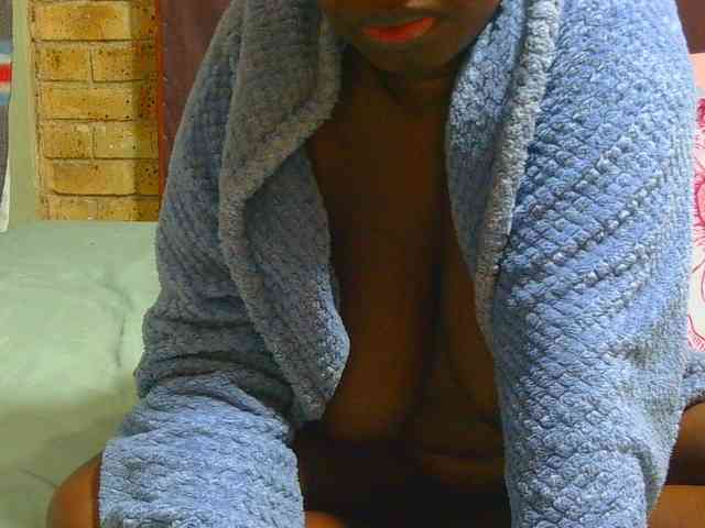 AngelBlackChoco webcam