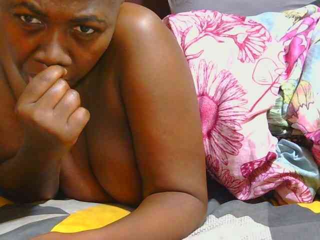 AngelBlackChoco webcam