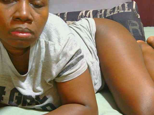 AngelBlackChoco webcam