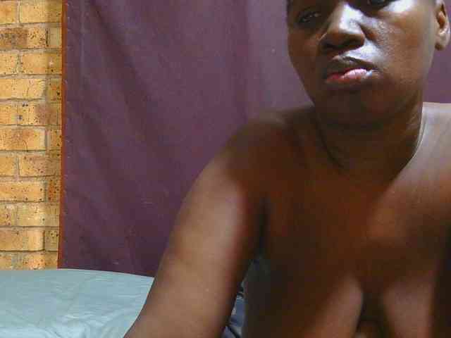 AngelBlackChoco webcam