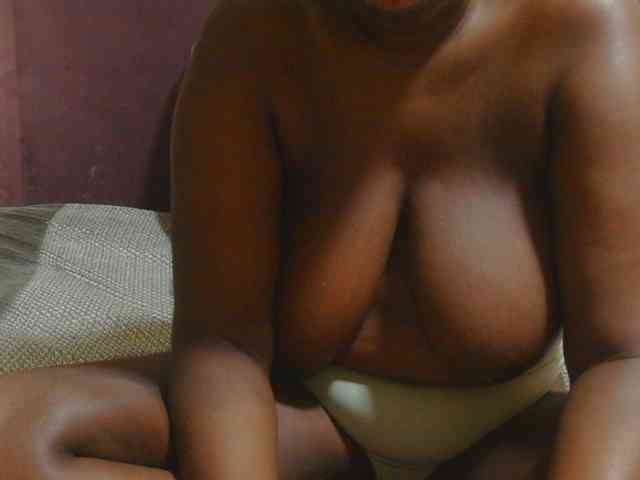 AngelBlackChoco webcam