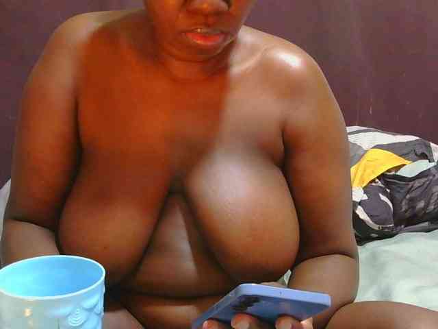 AngelBlackChoco webcam