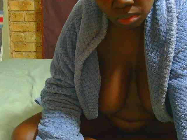 AngelBlackChoco webcam