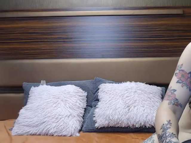 Wearedesires live cam on BongaCams
