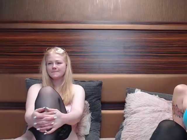 Wearedesires live cam on BongaCams