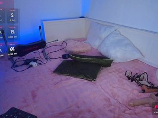 DaisyAbby03
