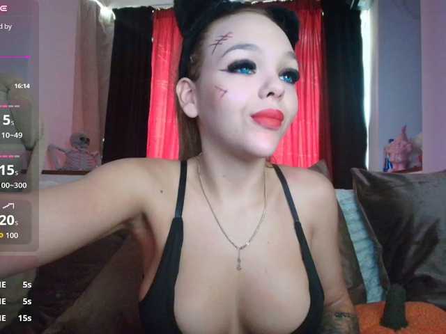 DaisyAbby03