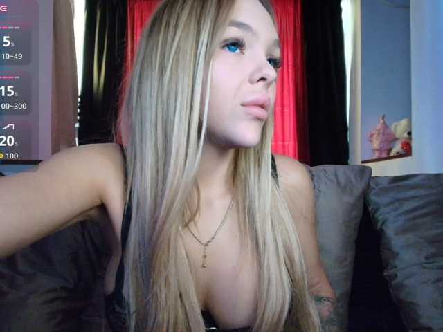 DaisyAbby03