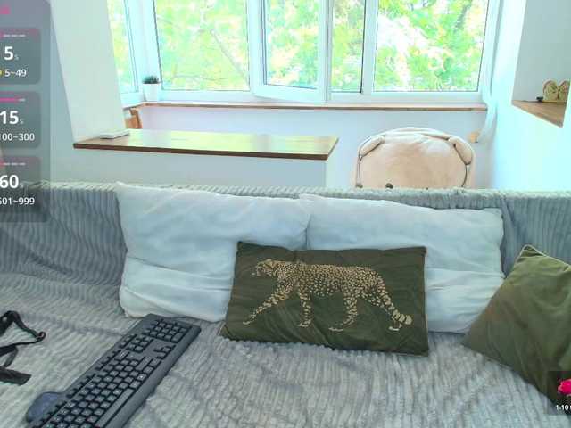 DaisyAbby03 live cam on BongaCams
